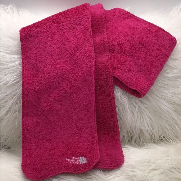 🟣The North Face Girl’s Pink Scarf - Picture 3 of 4